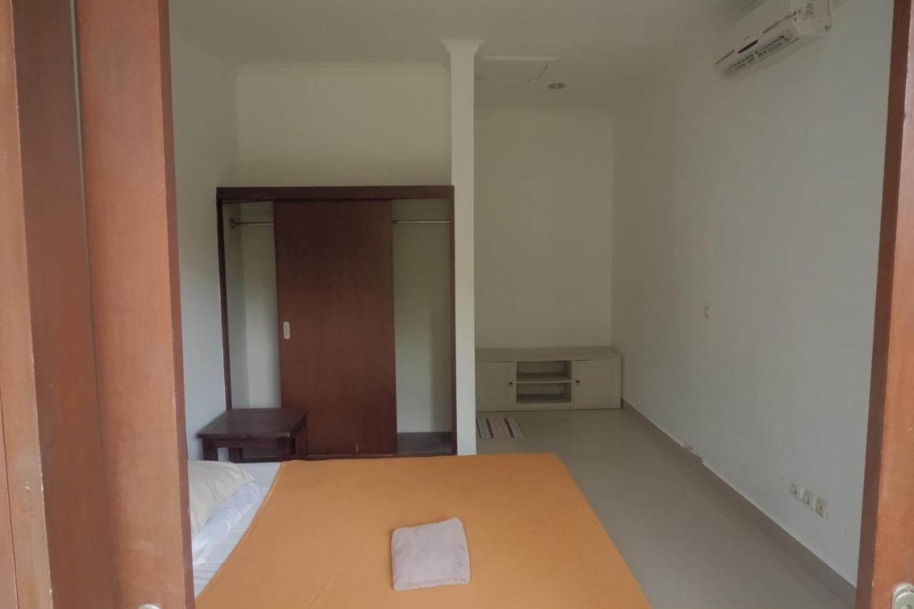 Baik Baik Homestay 乌鲁瓦图 外观 照片